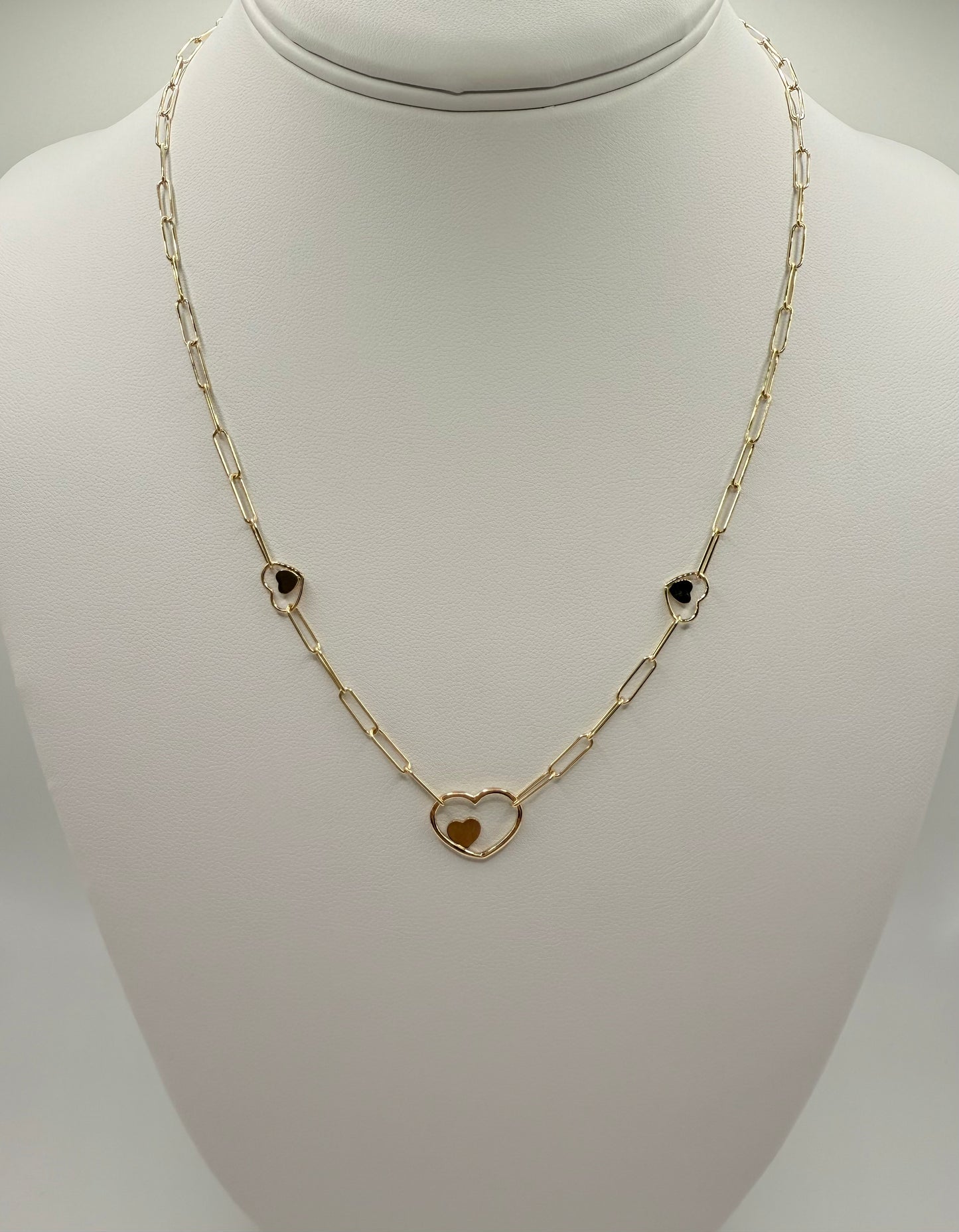 Gargantilla de corazones sólida en oro de 14 kt!!