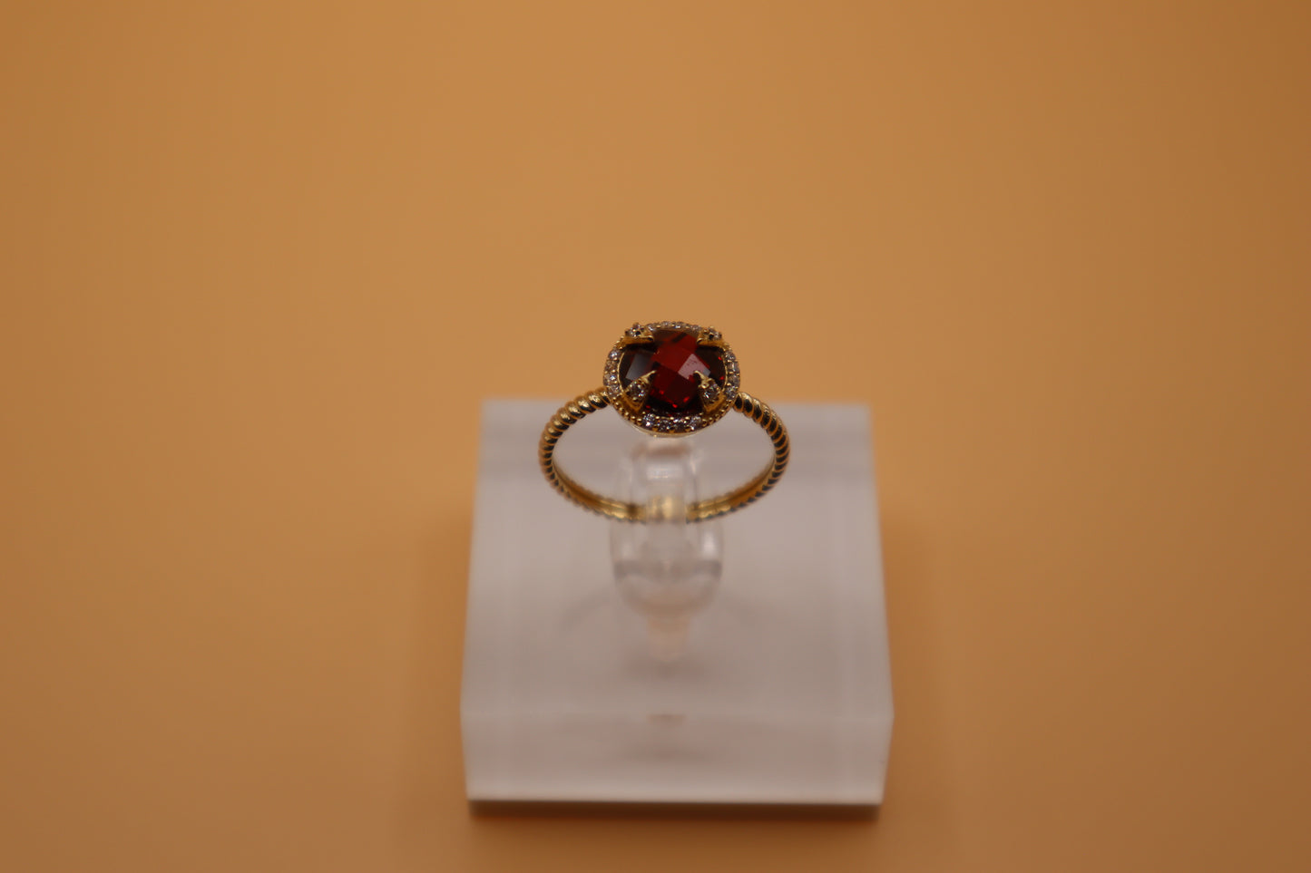 Anillo con piedra 14k!!