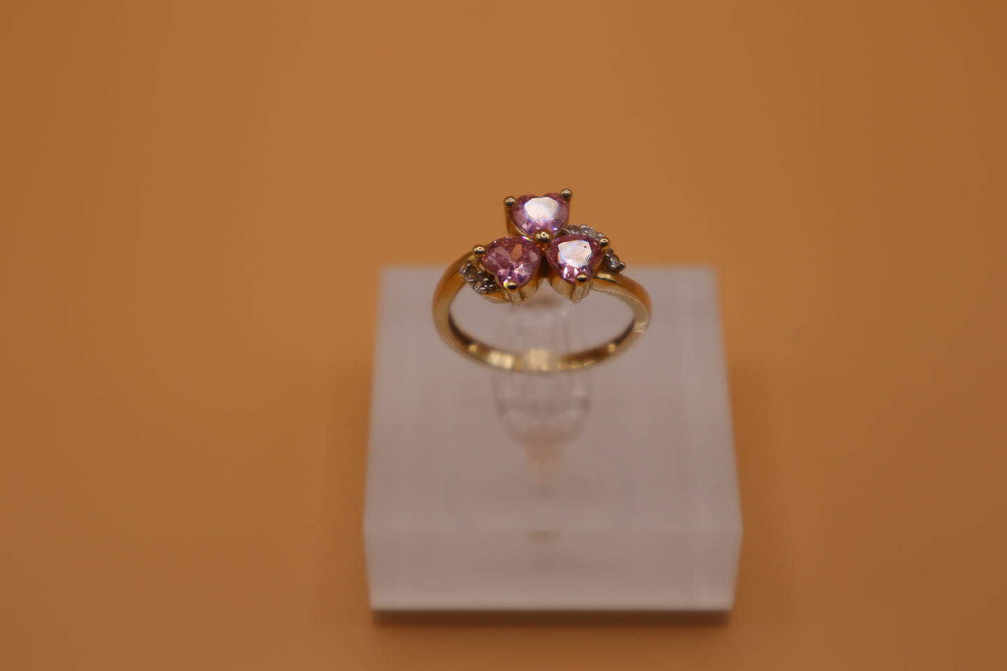 Anillo de flor con piedras rosa en oro 14 k!!