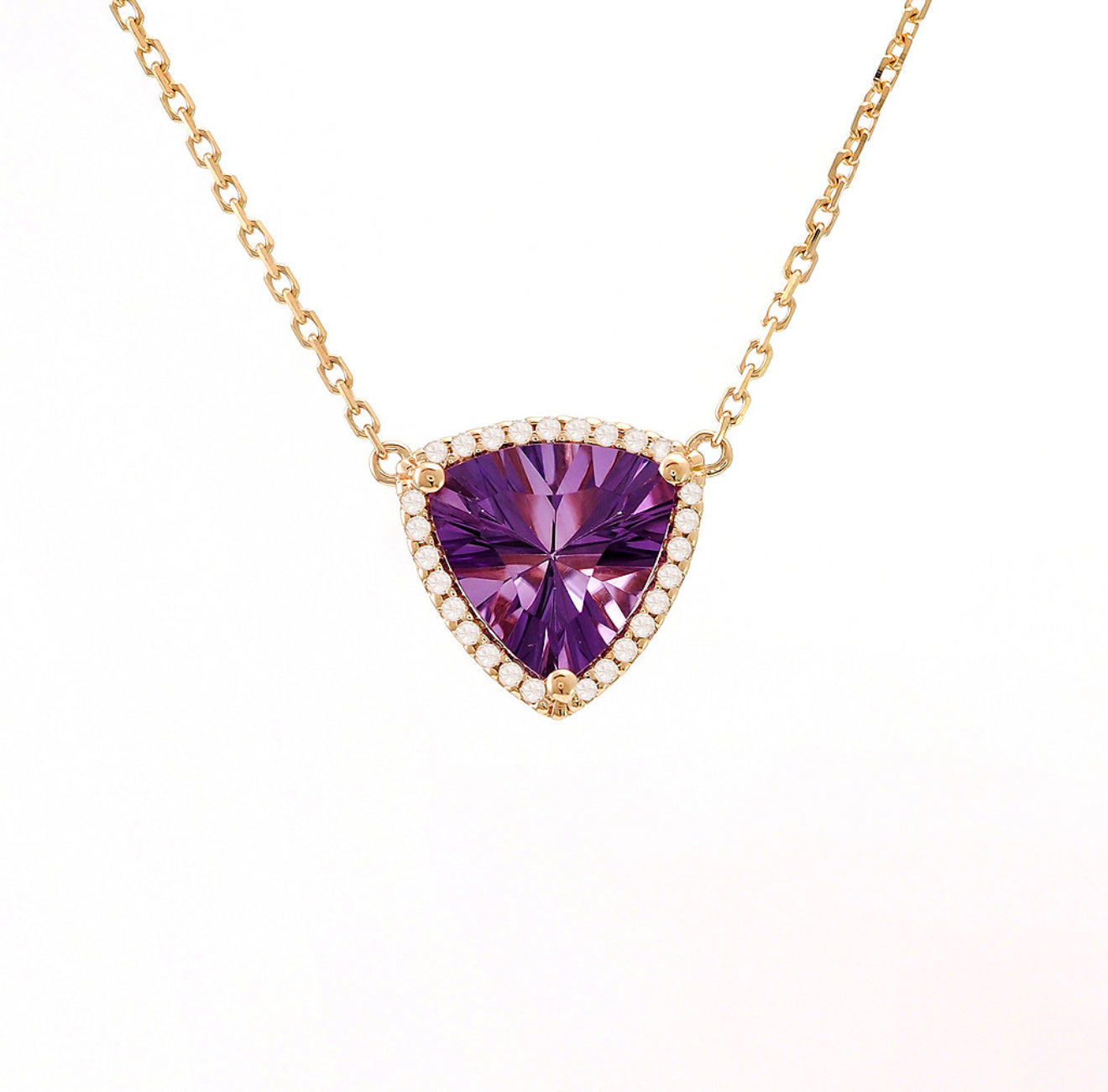 Cadena de diamantes naturales y piedra amatista en oro amarillo de 14 kt !!