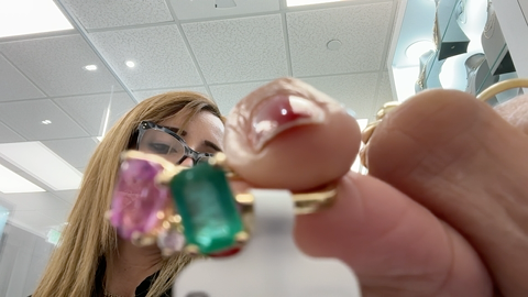 Anillo Piedras 14k zafiro rosa y Esmeralda Size 7