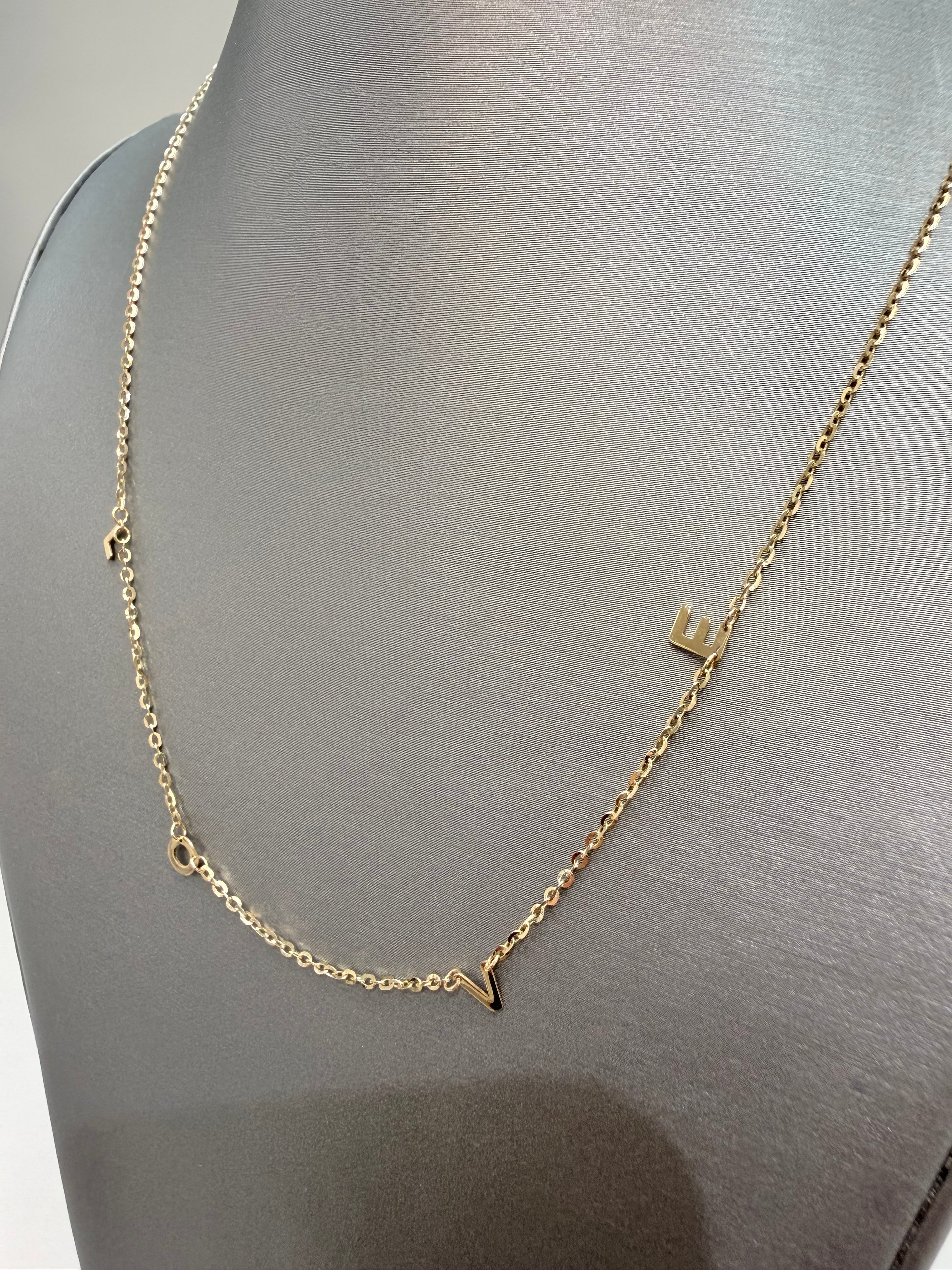 Cadena 14 kt con diseño de Love