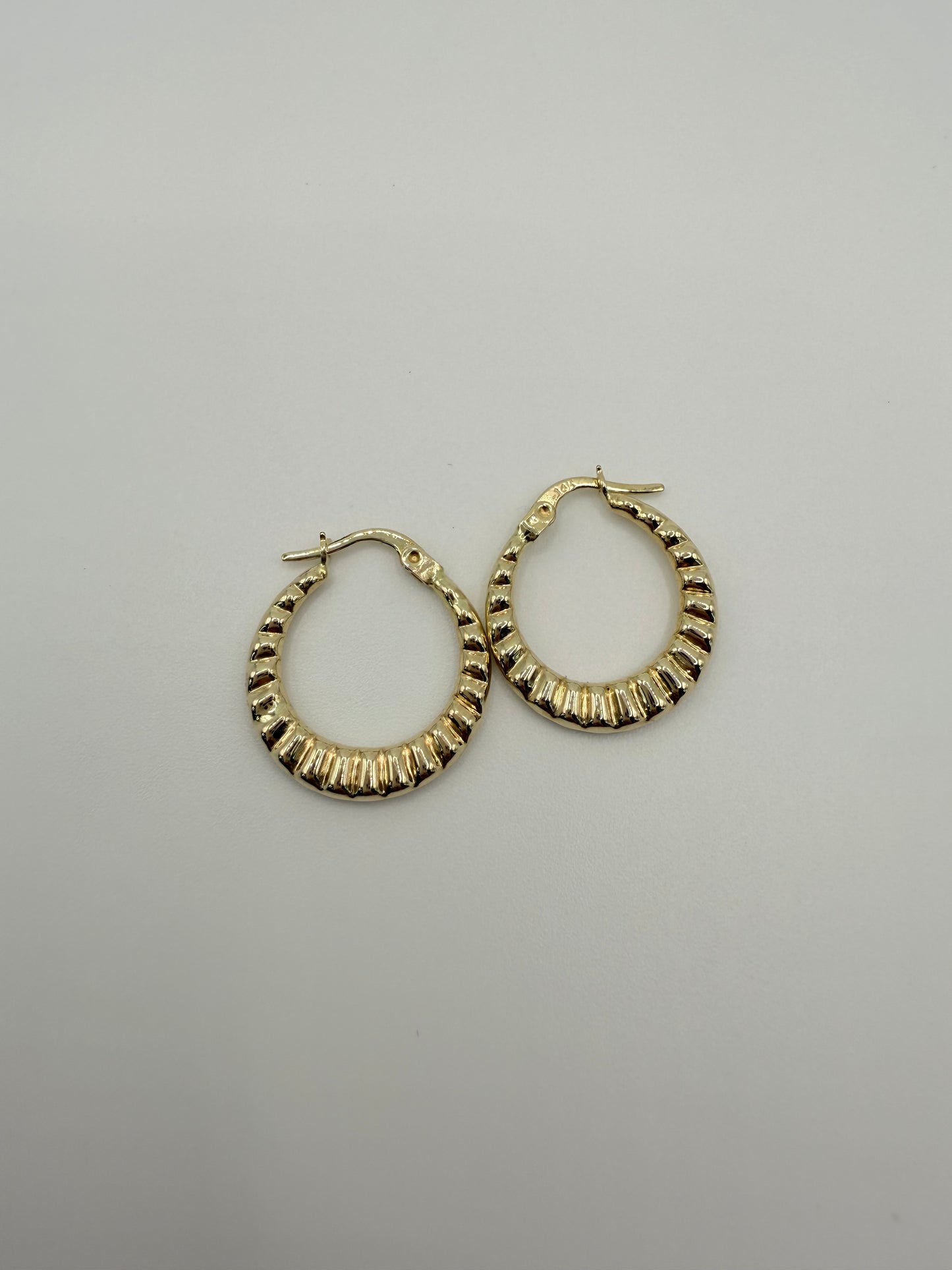 Argollas en oro de 14 kt !!