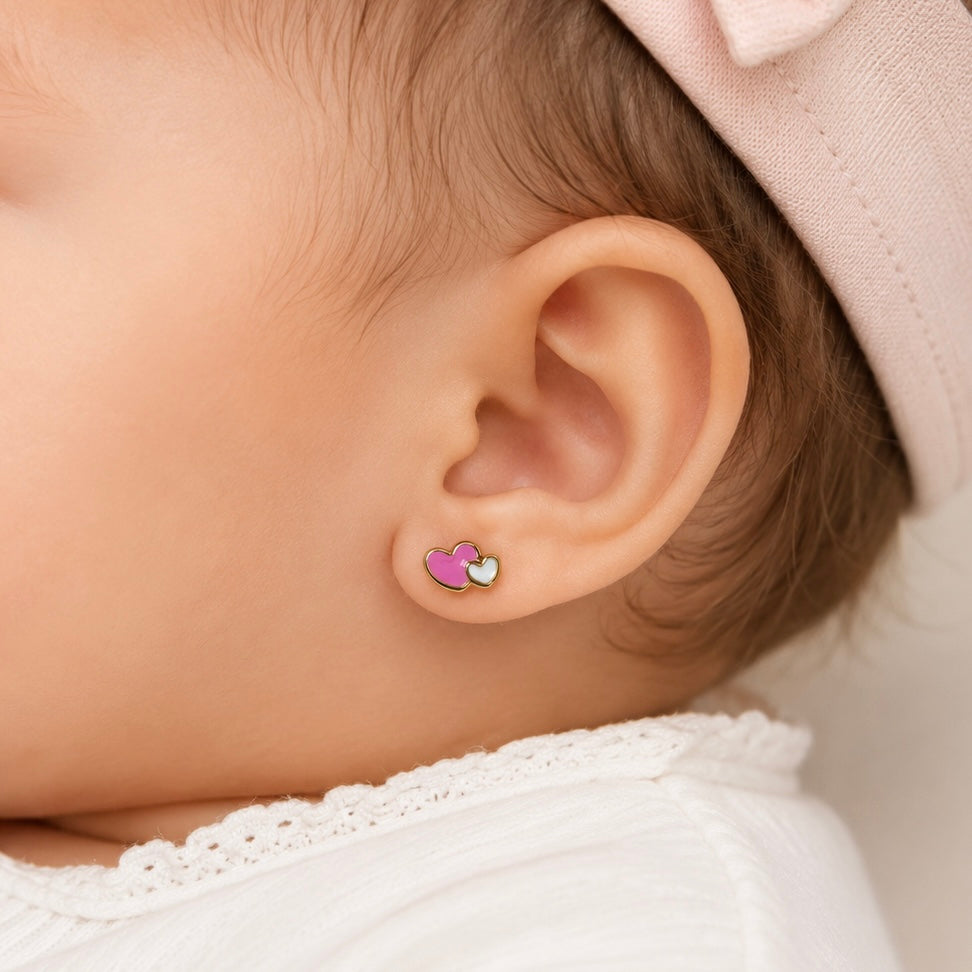 aretes pegados de corazon rosado y blanco 18k