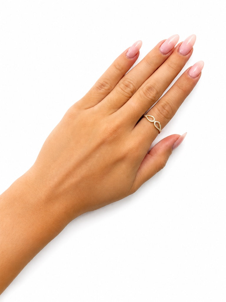 Anillo infinito con Circonias 14k