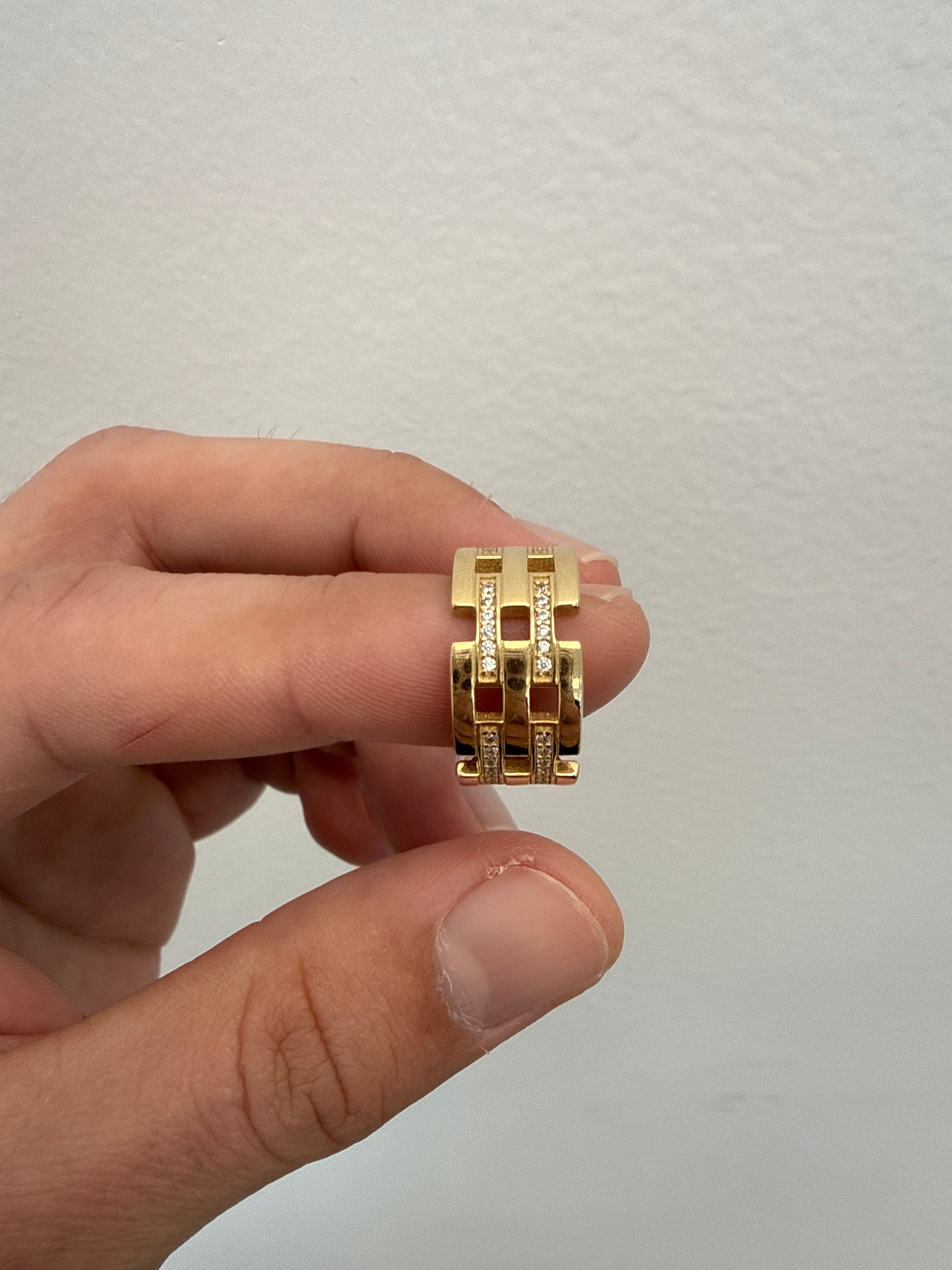 Anillo 14 kt en oro amarillo !!