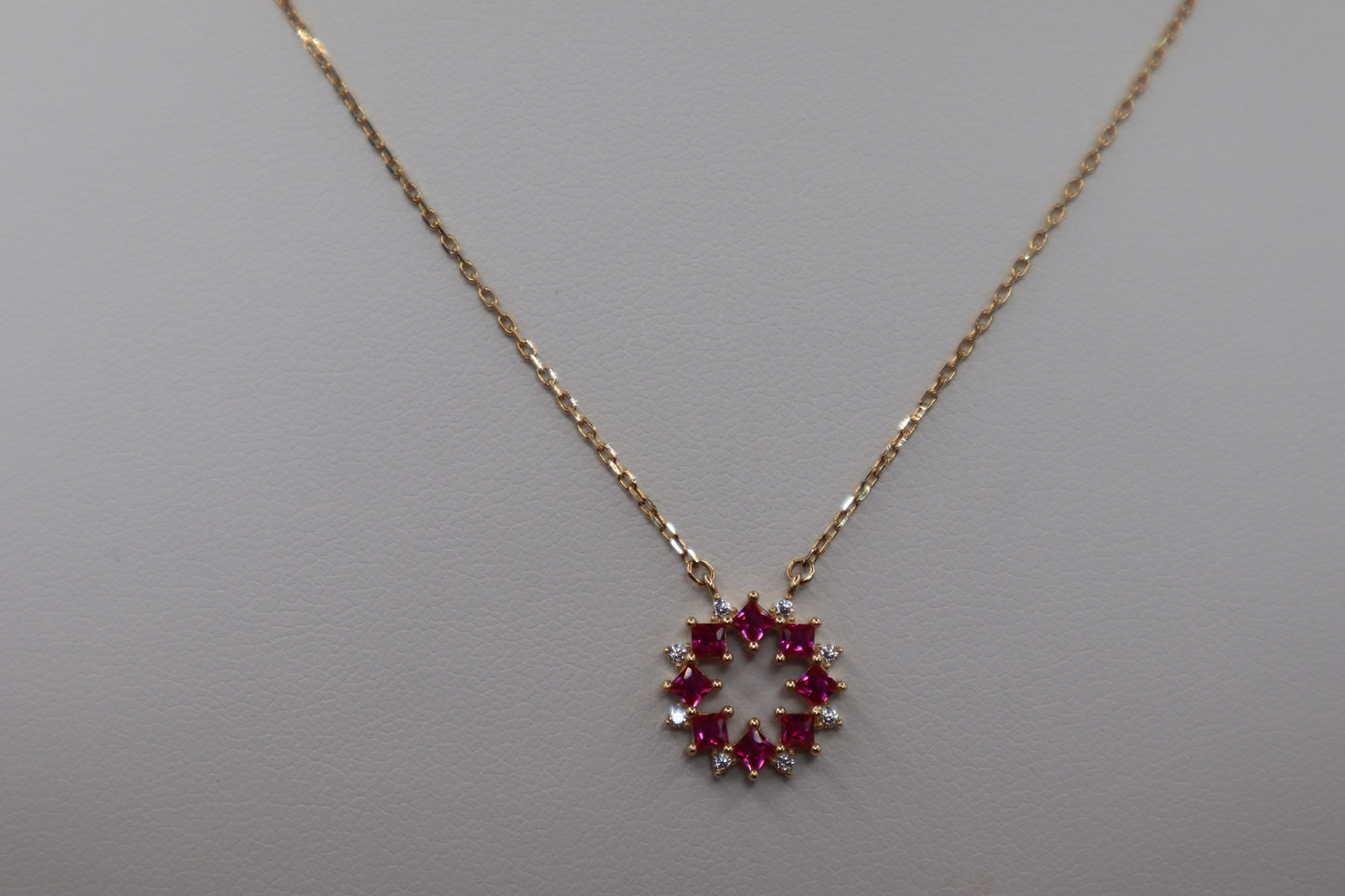 Cadena con flor en color rosa de oro 14k!!