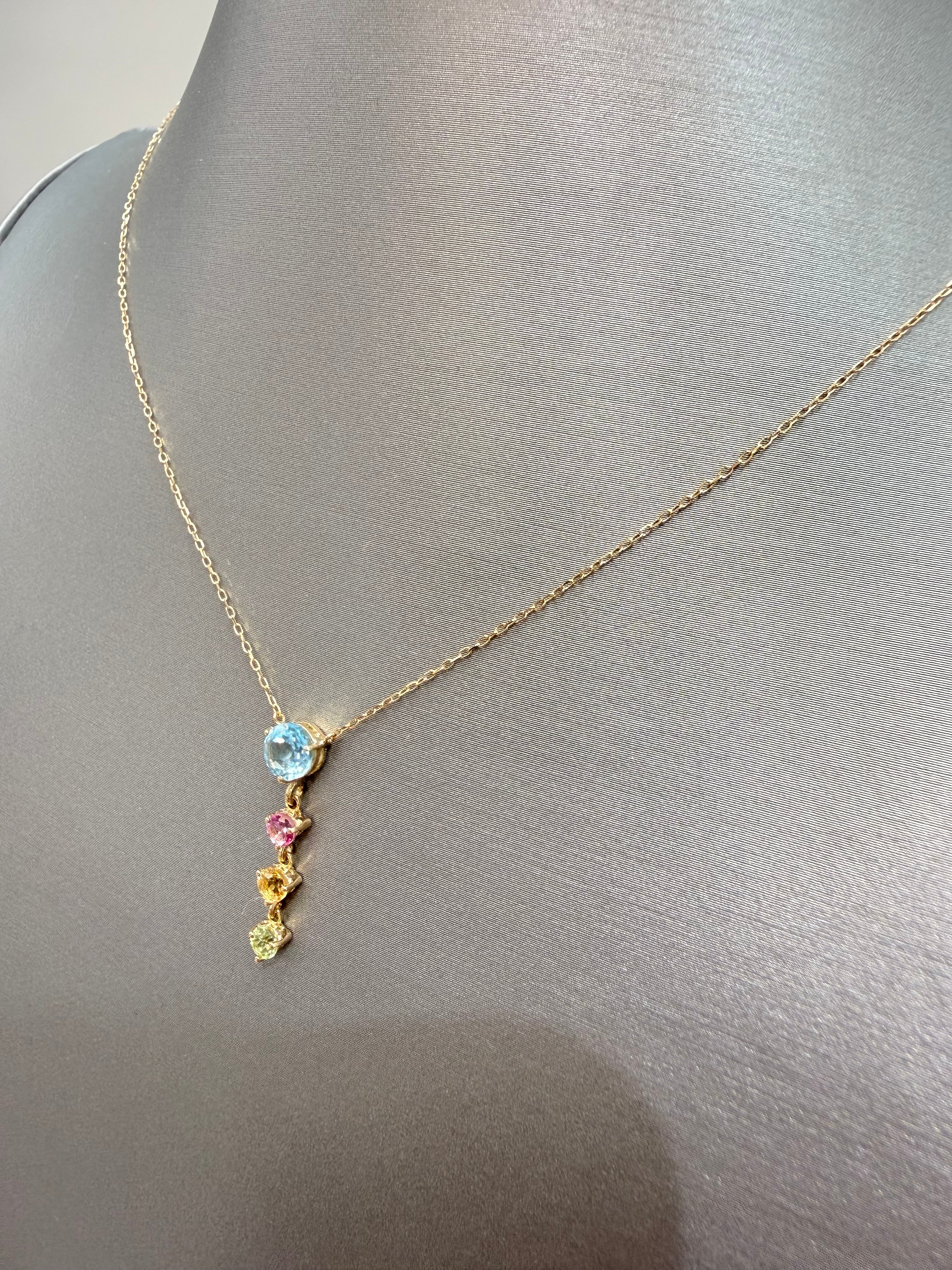Cadena de multigemas naturales en oro 18 kt