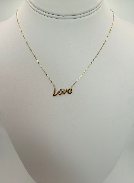 Cadena con diseño Love en oro de 14 kt!!