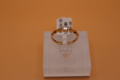 Anillo de diamantes en oro amarillo de 14k!!