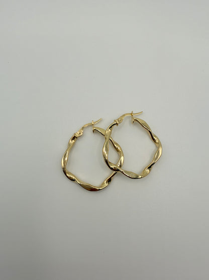 Argollas torcidas en oro de 14 kt!!