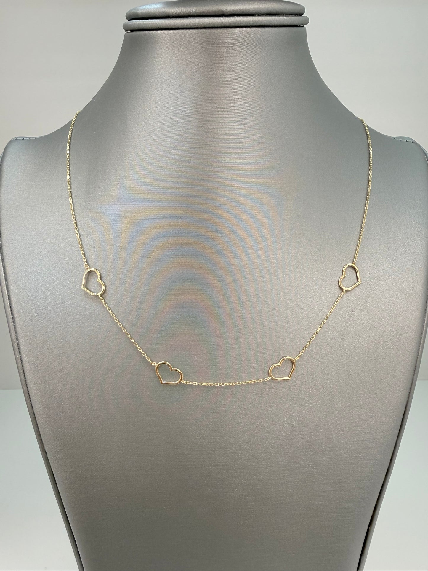 Cadena solida de corazones en oro de 14 kt