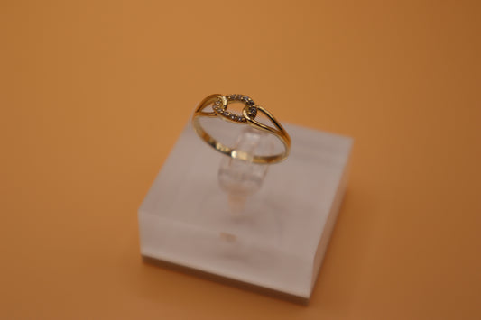 Anillo con diseño de eslabón de cadena en oro 14k!!