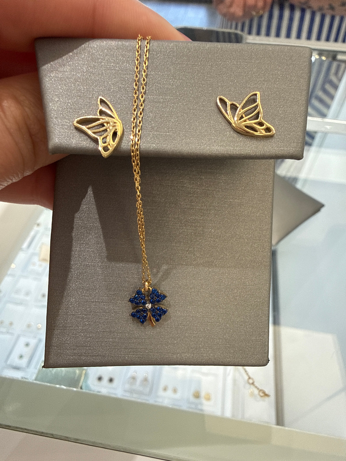 Set de cadena size 18 14k y aretes 14k