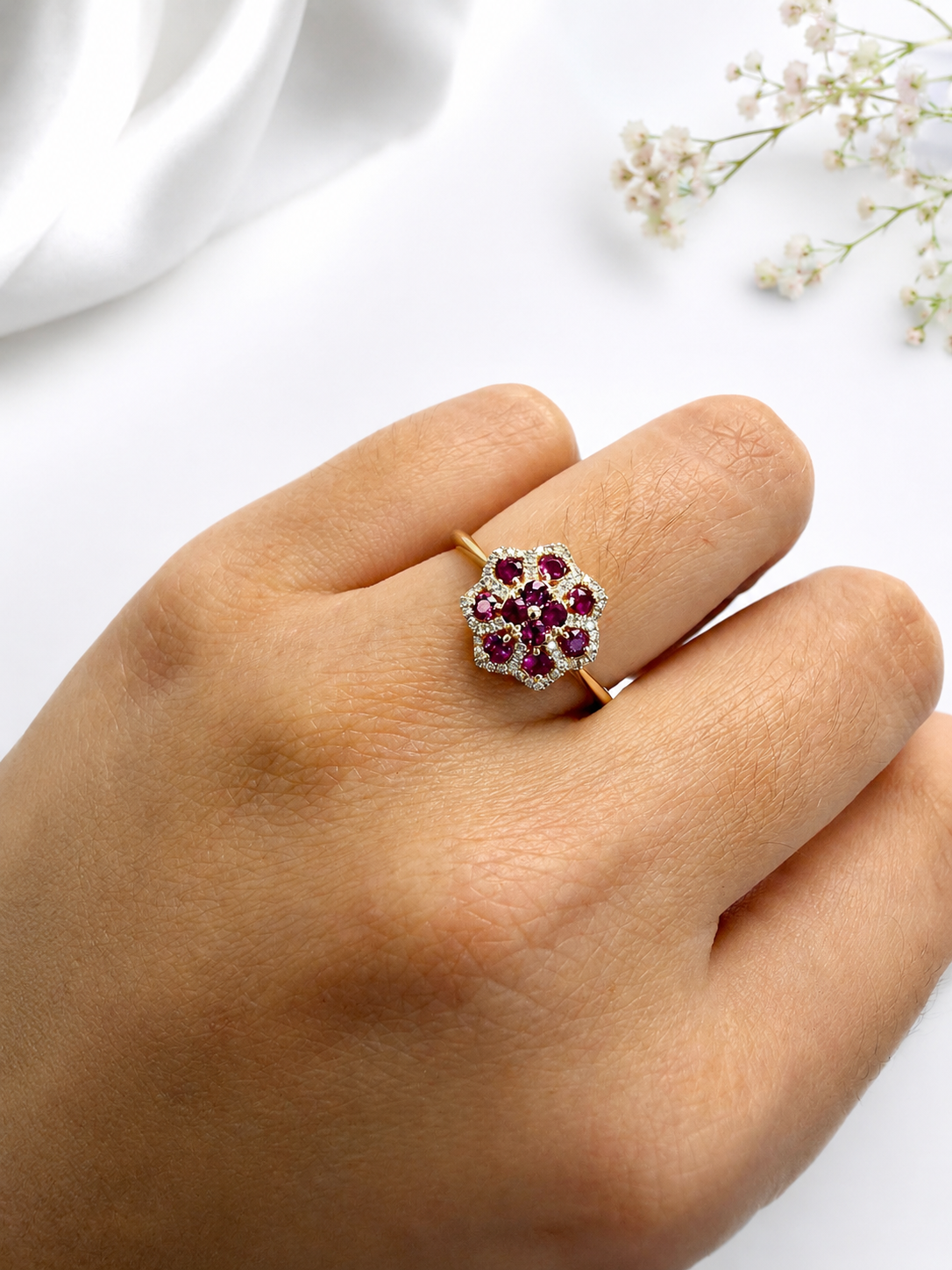 Anillo size 6 18k con diamantes naturales y rubí o esmeralda