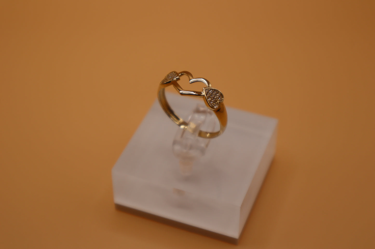 Anillo de corazon triple 14k