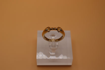 Anillo size 8  14k