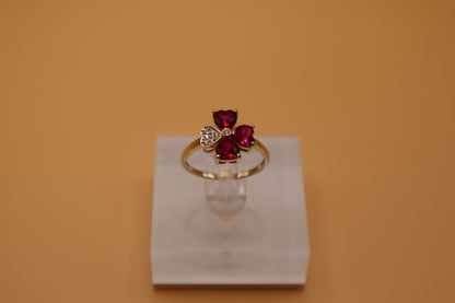 Anillo de trebol rosado