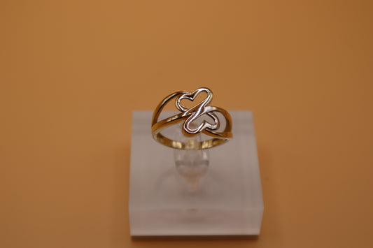 Anillo de corazones combinado con oro blanco