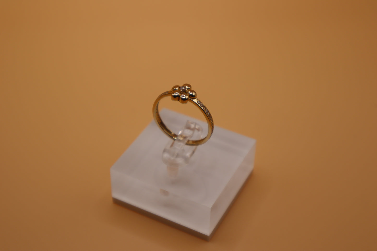 Anillo de flor 14k