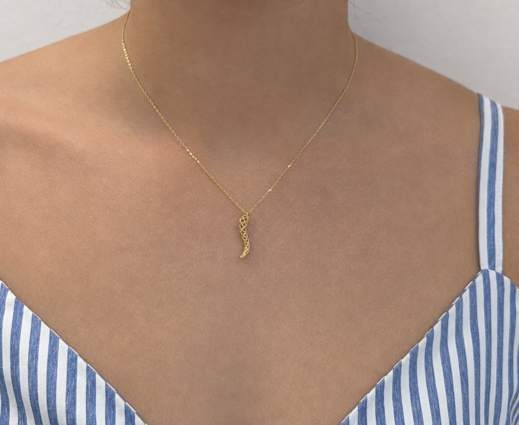 cadena con dije de cuerno italiano 14k