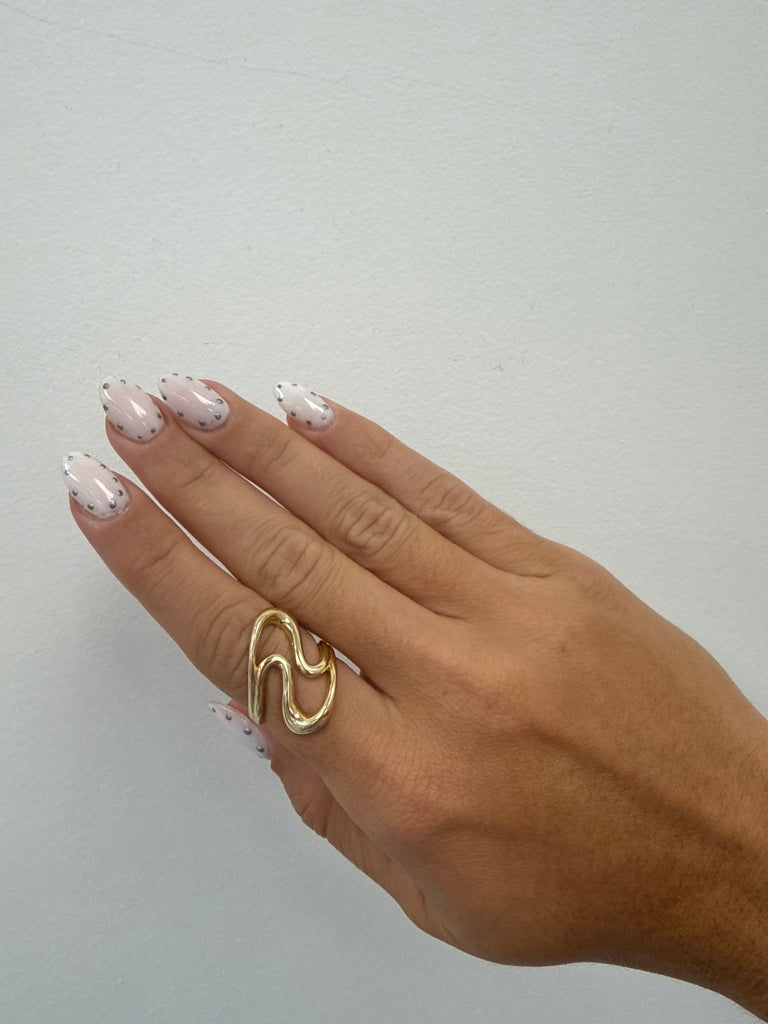 anillo curvas 14k